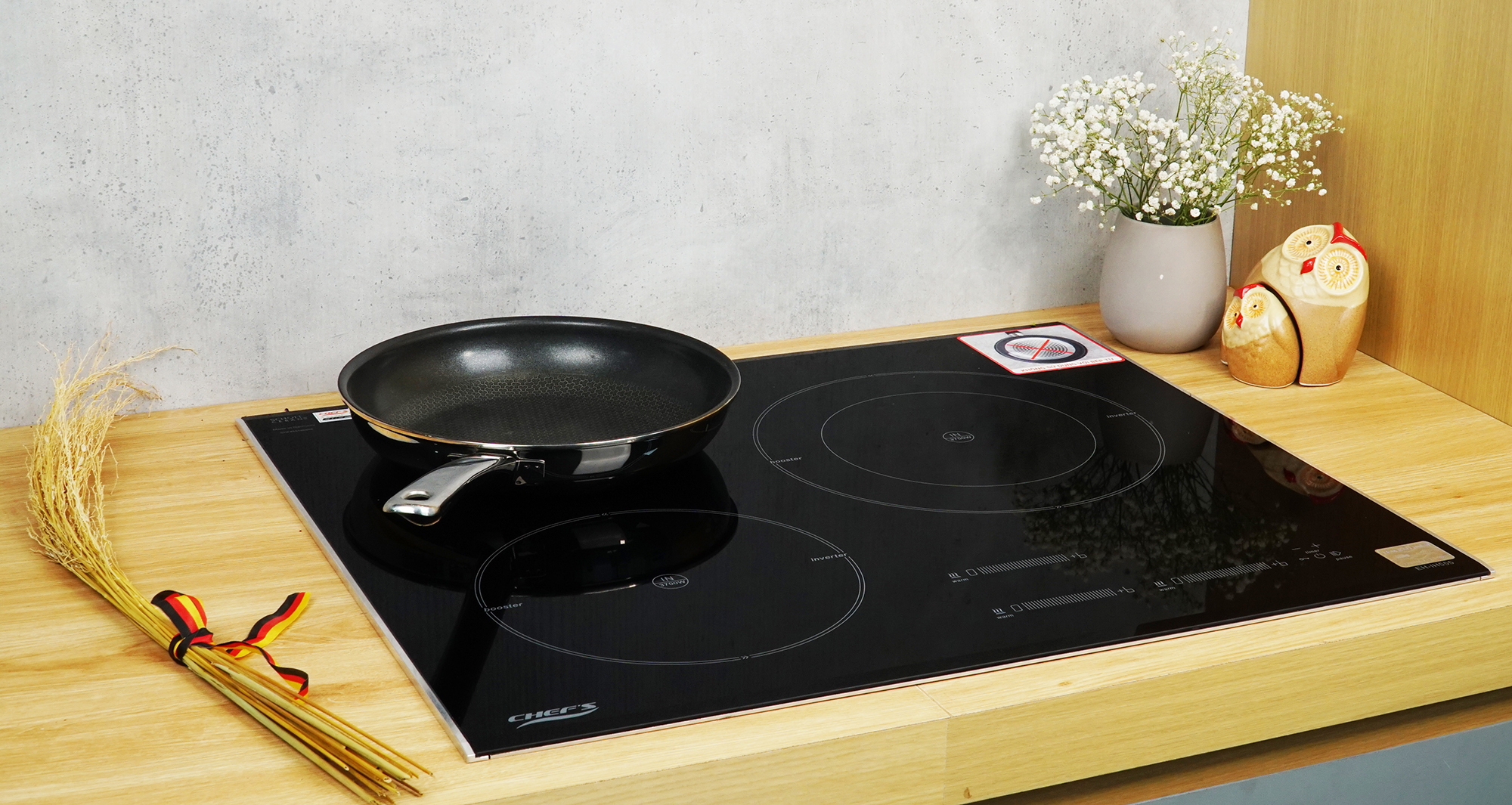 bep-tu-ba-chefs-eh-ih555-mat-kinh-schott-ceran